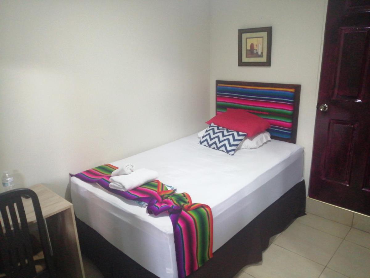 Hotel Antiguo Antiguo Cuscatlán Pokój zdjęcie